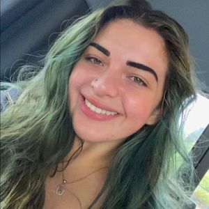 Meet your Posher, Crista